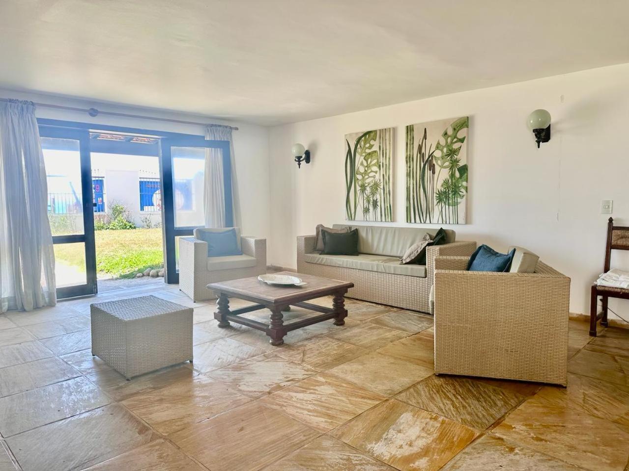 Casarao Pe Na Areia Pero Villa Cabo Frio Ngoại thất bức ảnh